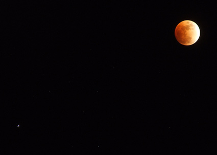 eclipsed moon with Saturn 1